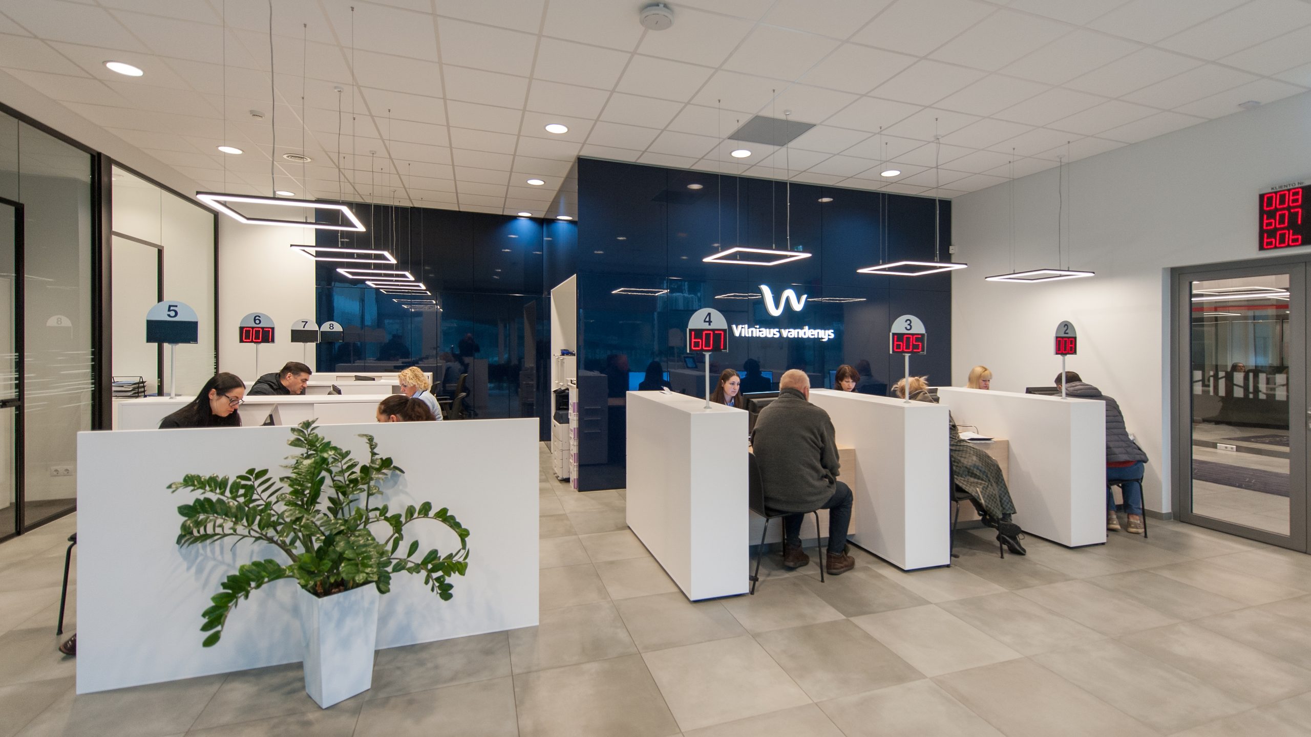 Darbo laiko pokyčiai priešventinę dieną ir Vasario 16-ąją