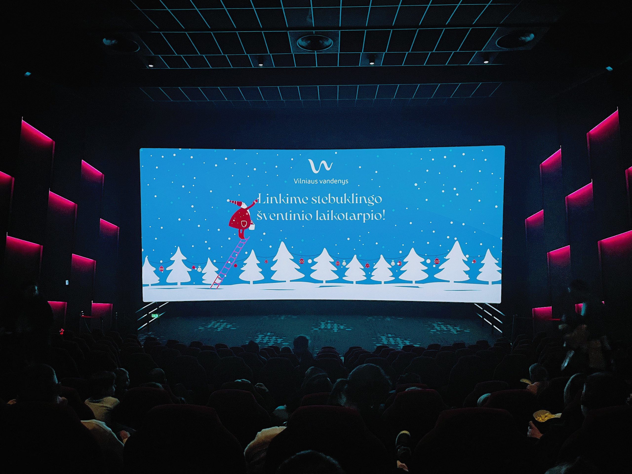„Vilniaus vandenų“ darbuotojams su vaikais – išankstinė kino premjera