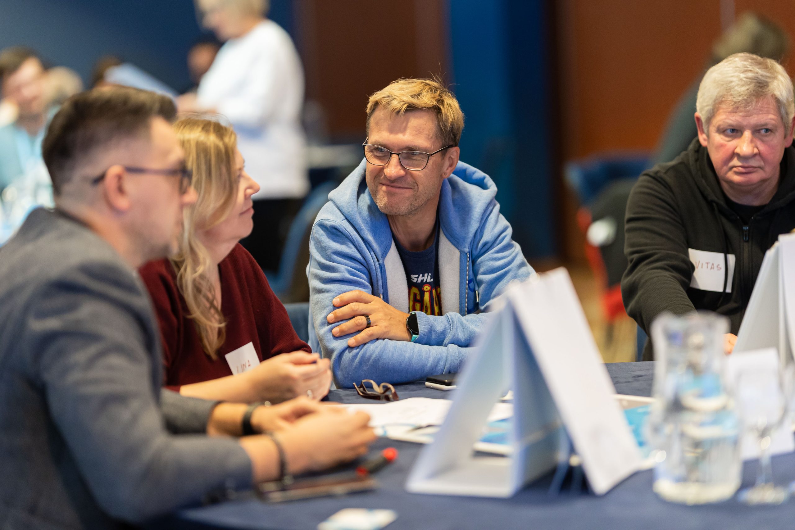 Tradiciniame žaidime „Vilniaus vandenys“ darbuotojus skatino kasdienius iššūkius įveikti remiantis bendrovės vertybėmis